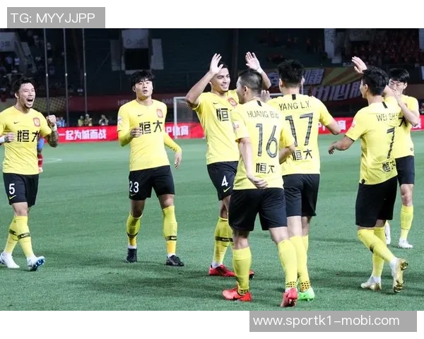 媒体人分析：上海队在锋线实力上明显落后于广东队需尽快提升进攻火力